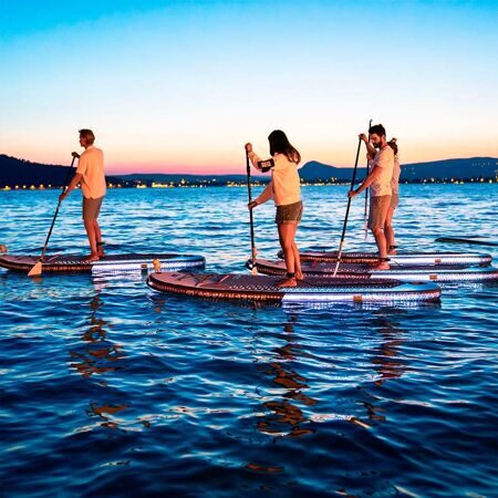 Сапборд-Aqua-Marina-Glow-10'4-2024-сапборды-с-синей-подсветкой